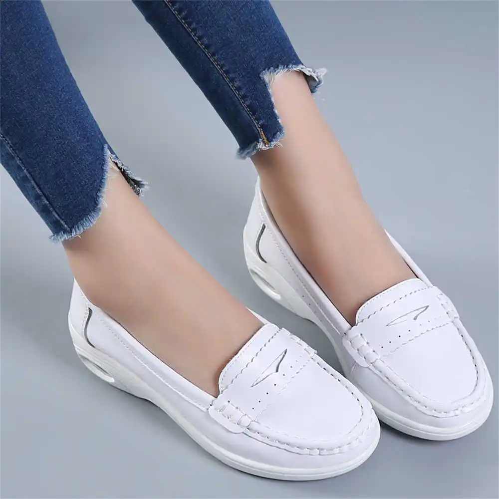 Resale Women'S Formal Wear - Белые кроссовки без шнуровки на толстой