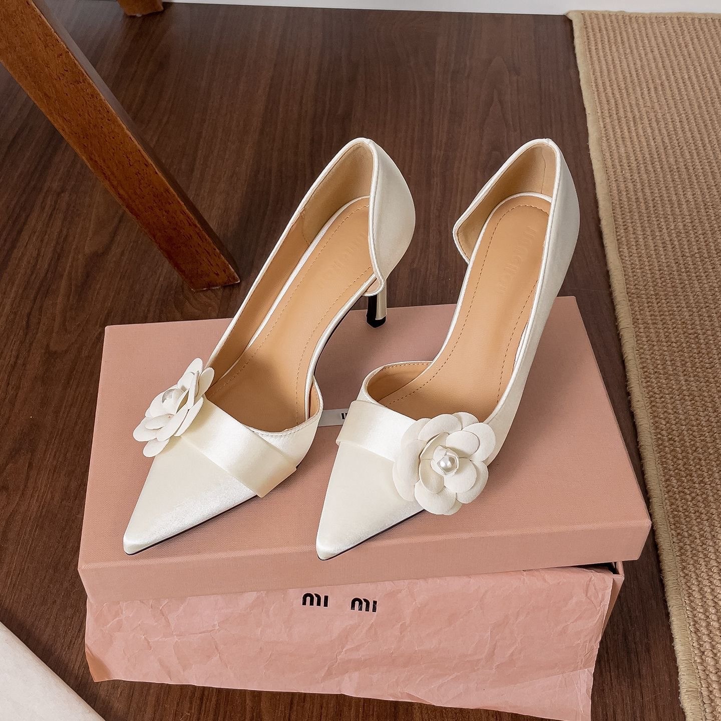 Атласные туфли-лодочки на шпил – обзор и цена Formal Women Daily Wear Footwear