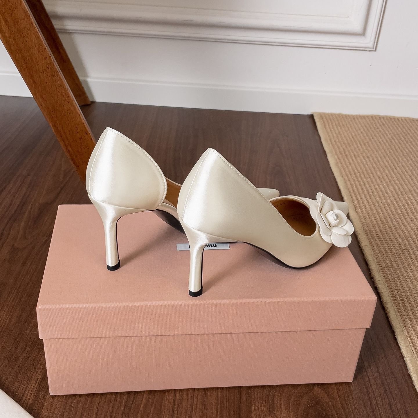 Атласные туфли-лодочки на шпил – обзор и цена Formal Women Daily Wear Footwear